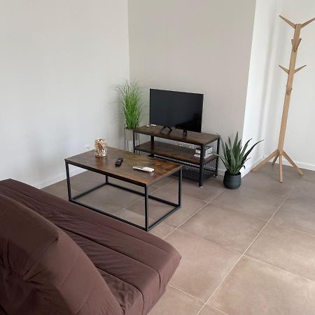 Maison Fleurs De Lys, Climatisee, Wifi Et Parking Privee Gratuit, Lave-Linge, Vernon Giverny Exterior photo