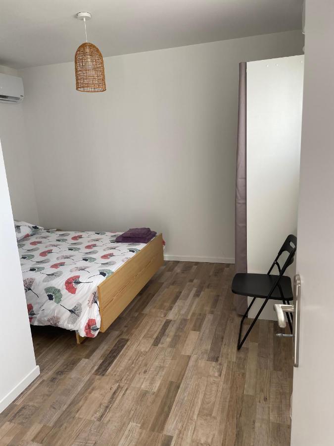 Maison Fleurs De Lys, Climatisee, Wifi Et Parking Privee Gratuit, Lave-Linge, Vernon Giverny Exterior photo